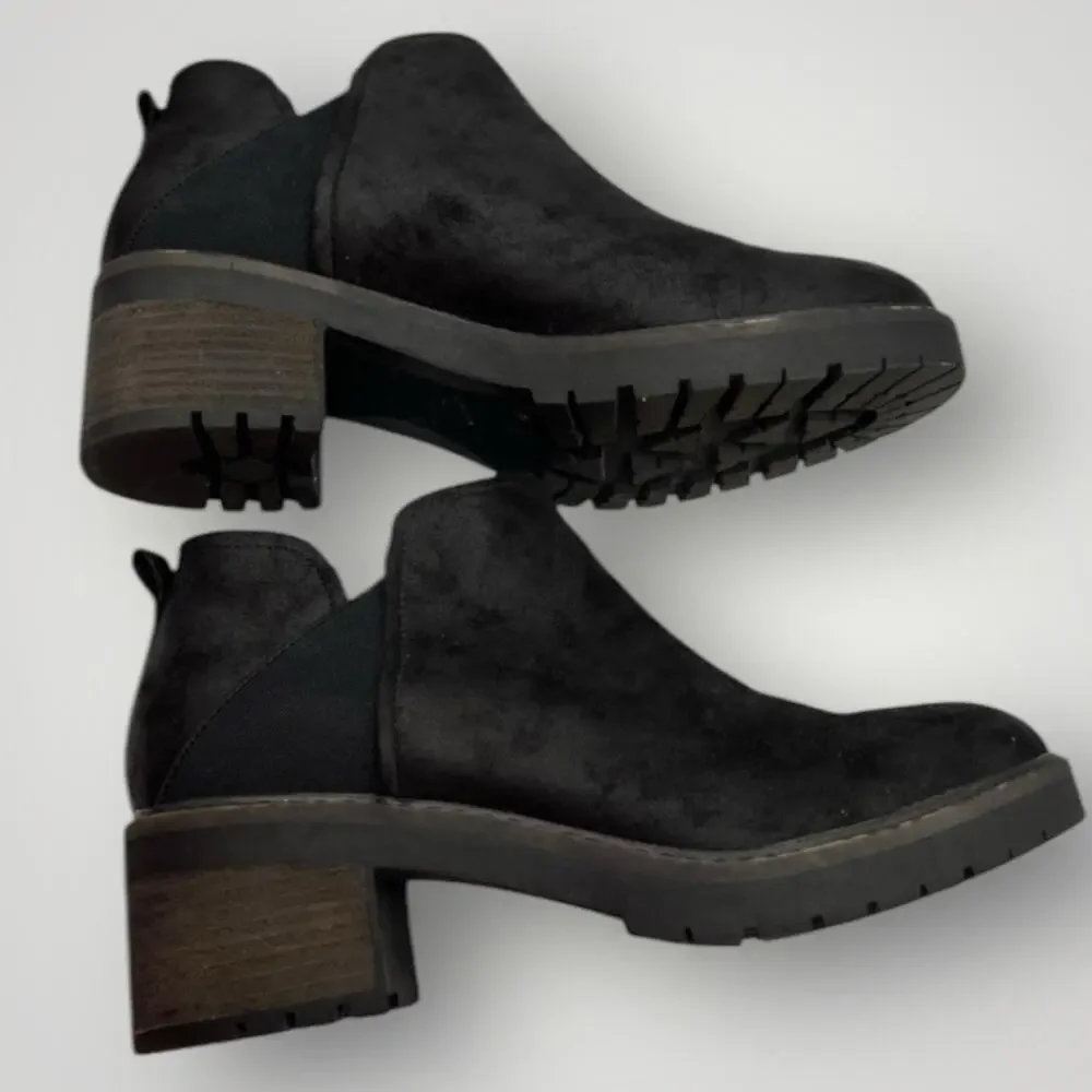 Crown Vintage Chelsea Size 11‎ Chunky Heel Ankle Boots Booties Black Slip On